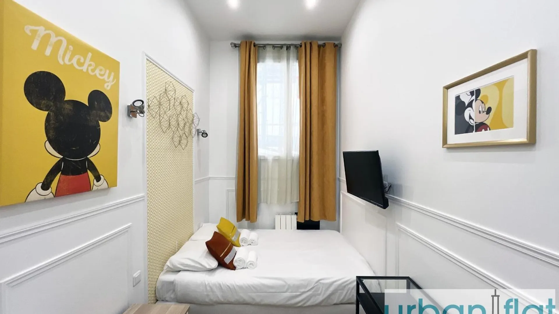 Urban Flat 72 - Pretty 3 Bedroom Flat - Triangle D Or Paris France